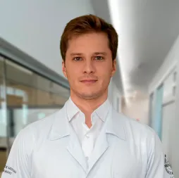 Foto do professor Dr. Henrique Lunardelli