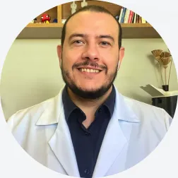 Foto do professor Dr. Alex Prado