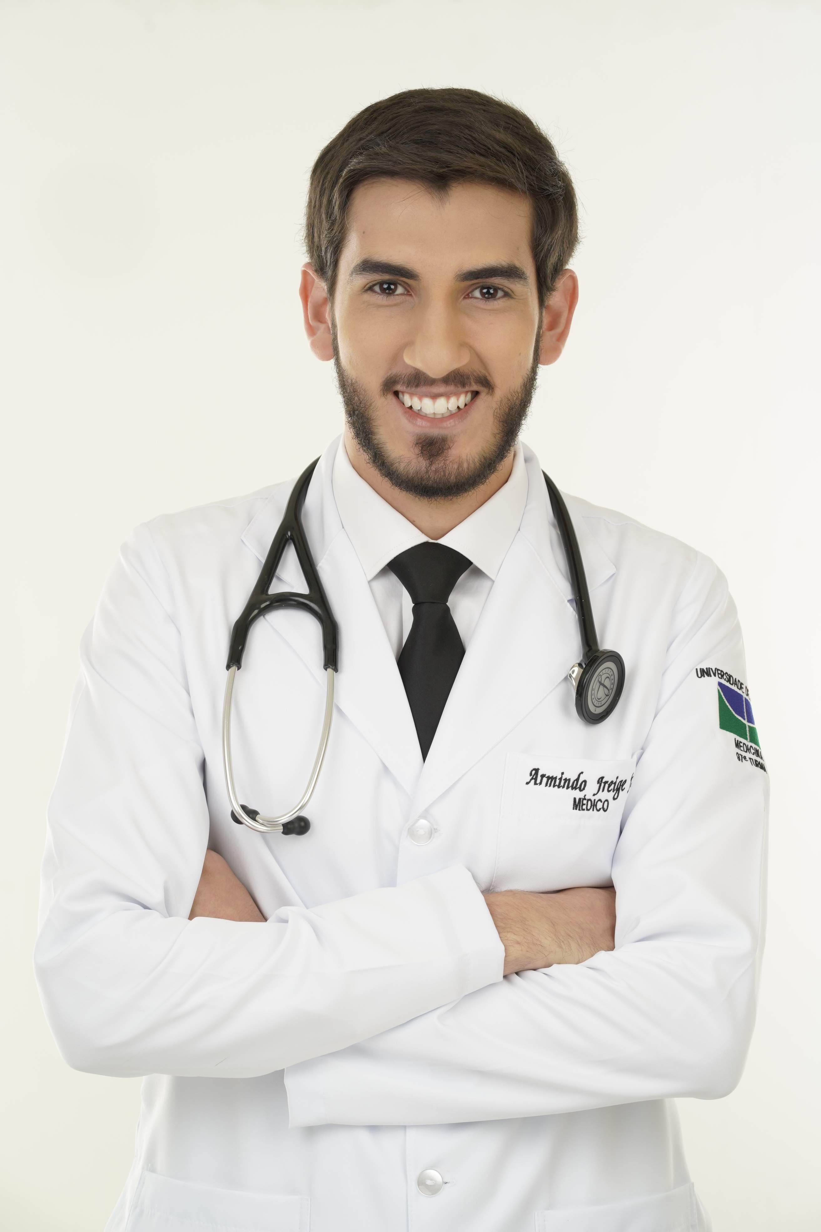 Foto do professor Dr. Armindo Freige