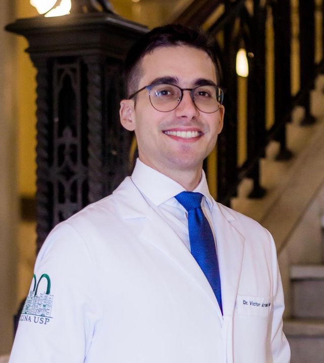 Foto do professor Dr. Victor Arrais